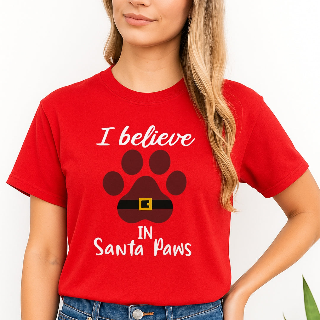 Christmas Tee for Pet Parents : I Believe in Santa Paws – Cute Christmas Dog Lover Gift