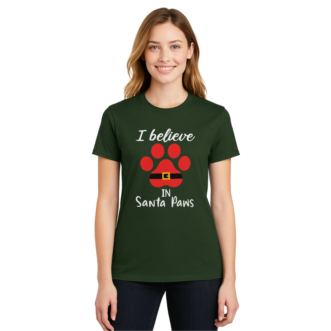 Christmas Tee for Pet Parents : I Believe in Santa Paws – Cute Christmas Dog Lover Gift