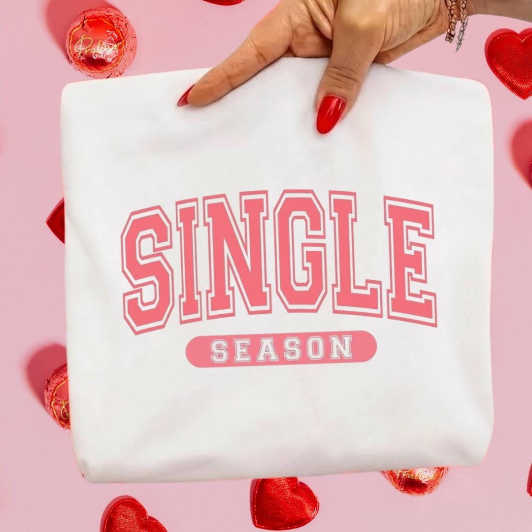 Single Season Sweatshirt & Tee – Valentine’s Day Single Era Outfit